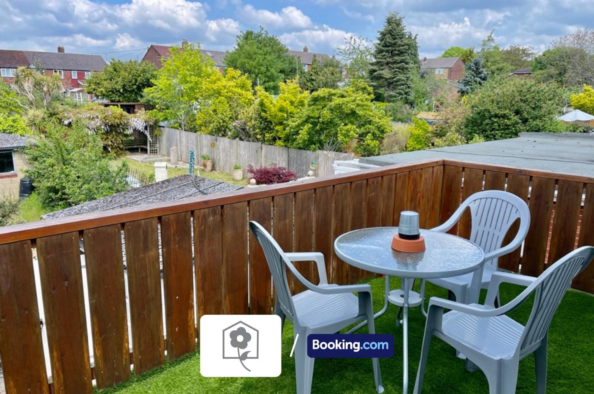Netley Village Apartment By Your Stay Solutions Short Lets & Serviced Accommodation Netley Southampton With Free Wi-Fi Hamble-le-Rice Eksteriør billede